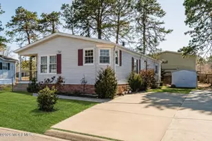 114 Briarwood Ct, Whiting, NJ 08759 - Photo 2