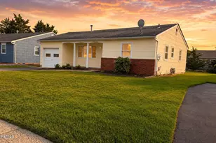 27 Norfolk Dr, Toms River Township, NJ 08757 - Photo 2