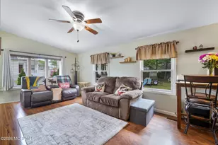 260 Greenwood Dr, Cliffwood, NJ 07735 - Photo 10