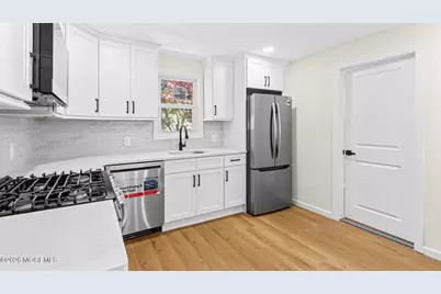 17 Henry Street, Freehold, NJ 07728 - Photo 16