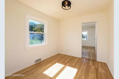 361 Meadowbrook Avenue, Eatontown, NJ 07724 - Photo 4