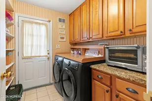 2 Constitution Dr, Leonardo, NJ 07737 - Photo 20