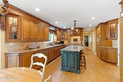 2 Constitution Drive, Leonardo, NJ 07737 - Photo 4