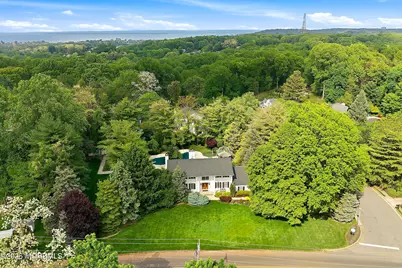2 Constitution Drive, Leonardo, NJ 07737 - Photo 12