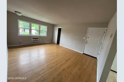 28 Spring Terrace, Freehold, NJ 07728 - Photo 4