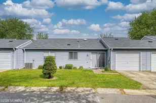 943 Liverpool Cir, Manchester Township, NJ 08759 - Photo 2