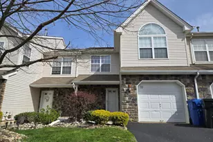 11 Hawthorne Dr, Tinton Falls, NJ 07753 - Photo 6