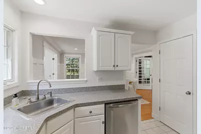 18 Carmen Place, Red Bank, NJ 07701 - Photo 12