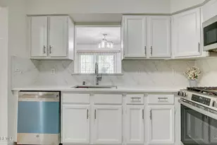 39 Poplar Pl, Freehold, NJ 07728 - Photo 24