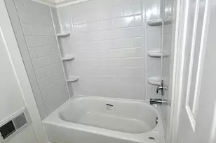 39 Poplar Pl, Freehold, NJ 07728 - Photo 6