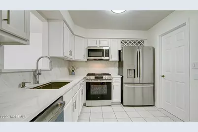 39 Poplar Place, Freehold, NJ 07728 - Photo 22