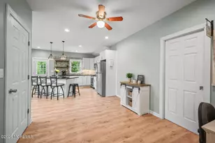 156 Myrtle Ave, Belford, NJ 07718 - Photo 6