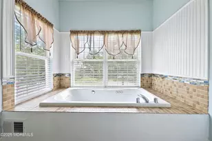 95 Madison Ct, Tinton Falls, NJ 07712 - Photo 18