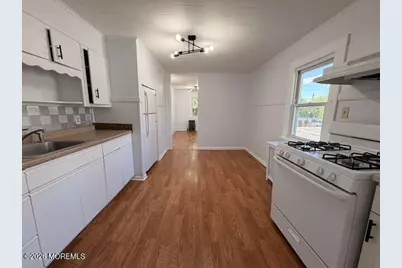 27 Lower Main Street #B, Matawan, NJ 07747 - Photo 2