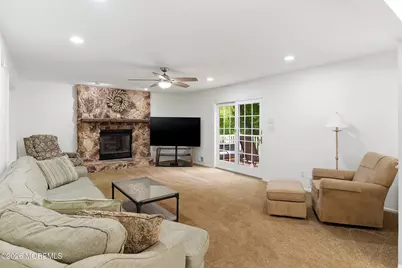136 Green Oak Boulevard, Middletown, NJ 07748 - Photo 12