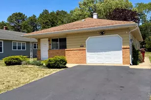 38 Grenada St, Berkeley, NJ 08721 - Photo 2