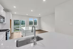 282 Mantoloking Dr, Jackson, NJ 08527 - Photo 2