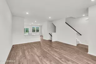 282 Mantoloking Dr, Jackson, NJ 08527 - Photo 4
