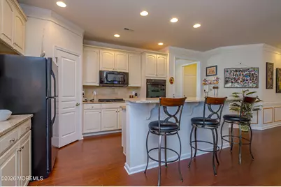 8 E Dartford Drive, Farmingdale, NJ 07727 - Photo 10