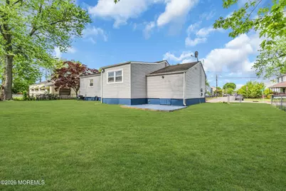 209 Ridge Avenue, Belford, NJ 07718 - Photo 38