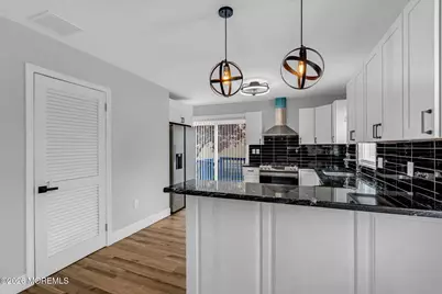 209 Ridge Avenue, Belford, NJ 07718 - Photo 14
