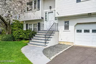 864 Malden Dr, Aberdeen Township, NJ 07735 - Photo 4