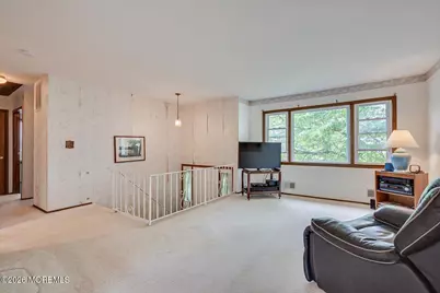 864 Malden Drive, Aberdeen Township, NJ 07735 - Photo 8