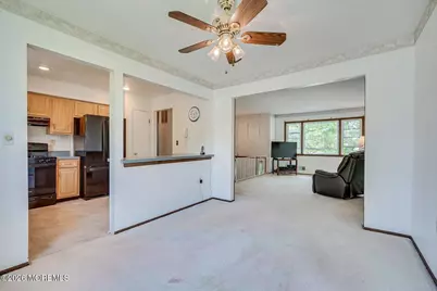864 Malden Drive, Aberdeen Township, NJ 07735 - Photo 12