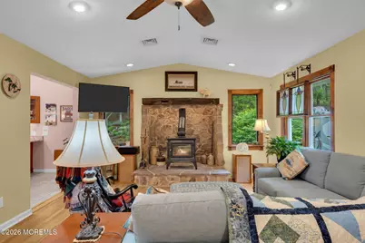 8 Rues Road, Cream Ridge, NJ 08514 - Photo 10
