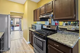 707 Hatchery Ct, Freehold, NJ 07728 - Photo 10
