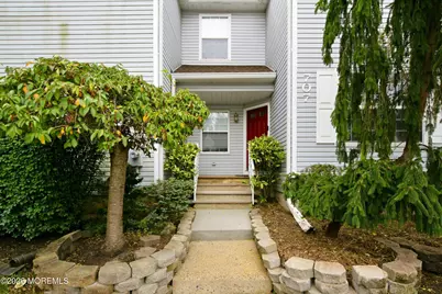 707 Hatchery Court, Freehold, NJ 07728 - Photo 4