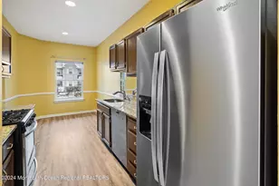 707 Hatchery Ct, Freehold, NJ 07728 - Photo 8