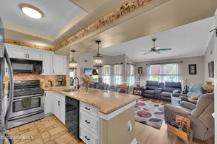 1087B Canterbury Dr, Manchester Township, NJ 08759 - Photo 4