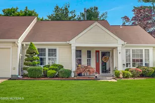 1087B Canterbury Dr, Manchester Township, NJ 08759 - Photo 2