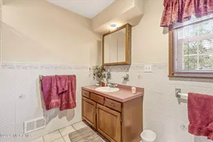 5 McCaffery Rd, Manalapan Township, NJ 07726 - Photo 18