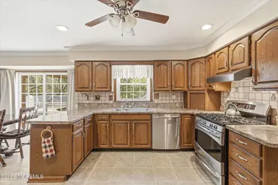 5 McCaffery Road, Manalapan Township, NJ 07726 - Photo 10