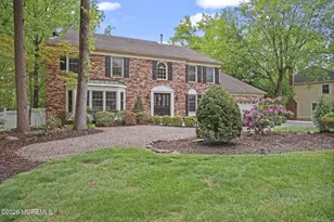 6 Robbie Ct, Morganville, NJ 07751 - Photo 8
