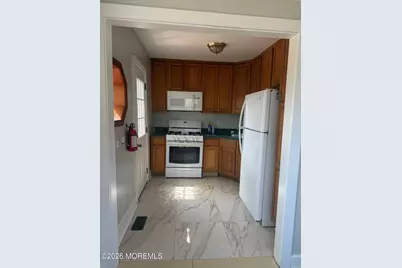 610 Chestnut Street, Lakehurst, NJ 08733 - Photo 2