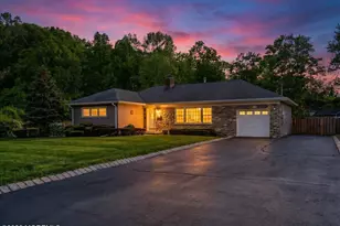 259 Hamiltonian Dr, Middletown, NJ 07701 - Photo 2