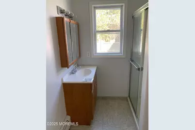 421 W Lincoln Avenue, Oakhurst, NJ 07755 - Photo 18