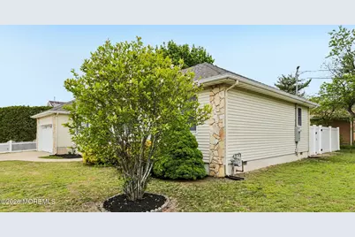 92 Birch Street, Beachwood, NJ 08722 - Photo 32