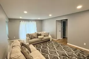 42 Diane Dr, Tinton Falls, NJ 07753 - Photo 2