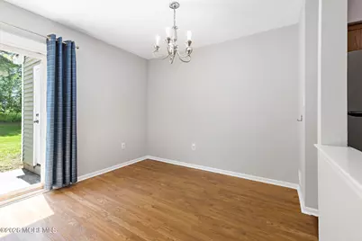 39 Oak Lane, Eatontown, NJ 07724 - Photo 4