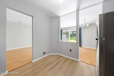 39 Oak Lane, Eatontown, NJ 07724 - Photo 14