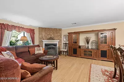 107 Bowne Court #35, Matawan, NJ 07747 - Photo 4