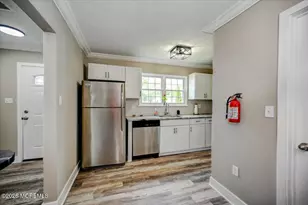 20 Jaffreyton Close, Freehold, NJ 07728 - Photo 6