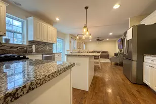137 Bowsprit Rd, Manahawkin, NJ 08050 - Photo 4
