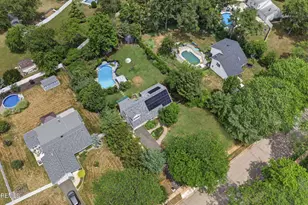 6 Hillcrest Rd, Manalapan Township, NJ 07726 - Photo 2