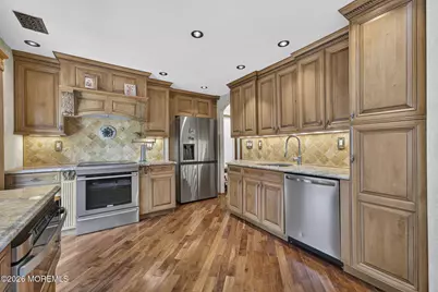 6 Hillcrest Road, Manalapan Township, NJ 07726 - Photo 10