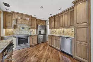 6 Hillcrest Rd, Manalapan Township, NJ 07726 - Photo 10